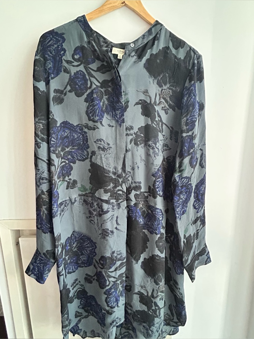 Wilfred Silk Floral Long-Sleeve Button-Down Dress, size M